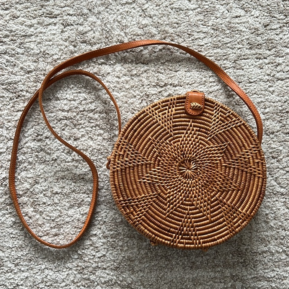 Round Rattan Bag - Picture 4 of 4